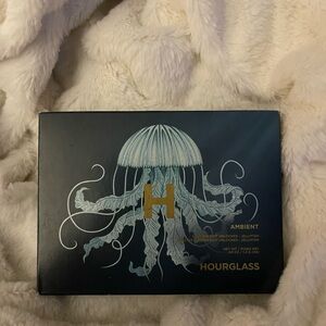 Hourglass ambient Jellyfish palette. Brand new in box
